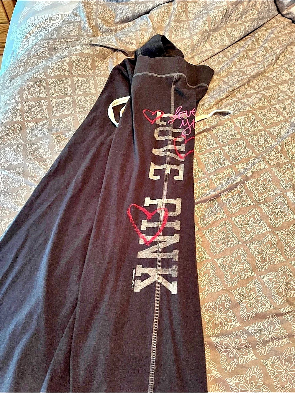 Heart Pink Wide Leg Graphic Pants in Black & Pink Size Medium - Picture 2 of 3